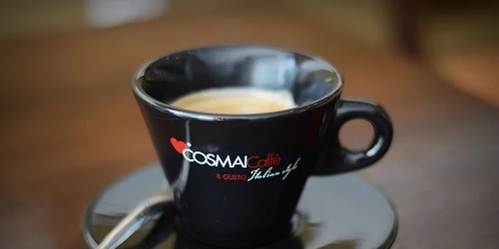 Luxusná havajská káva s croissantom