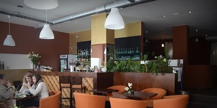 Luxusná havajská káva s croissantom