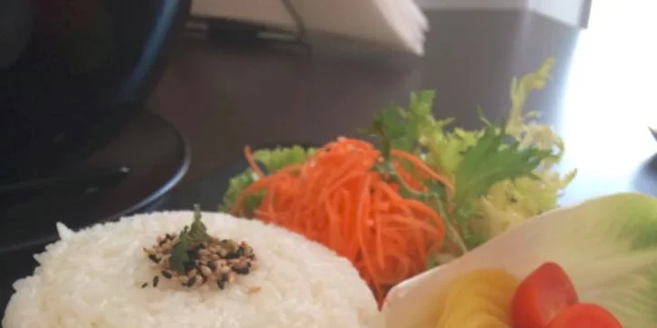 Trojchodové orientálne menu pre 2 osoby