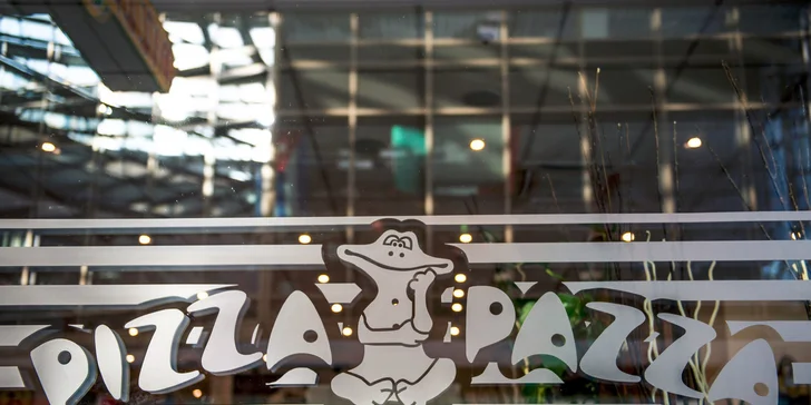 Talianska pizza, rizoto alebo cestoviny a zmrzlinový pohár pre dve osoby