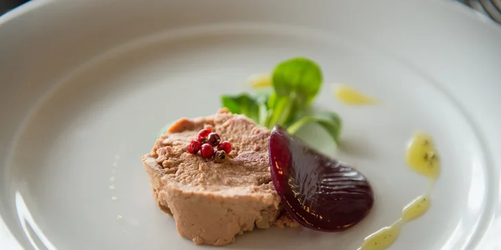 Luxusné 3-chodové menu a temperamentná hodina salsy