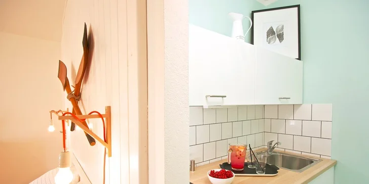 Dovolenka v štýlových apartmánoch v prímorskom dizajne a s neobmedzeným bazénom