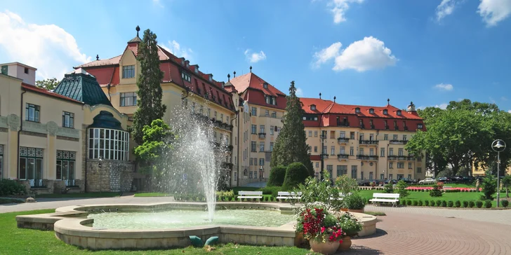 Dovolenka v štýlových apartmánoch v prímorskom dizajne a s neobmedzeným bazénom
