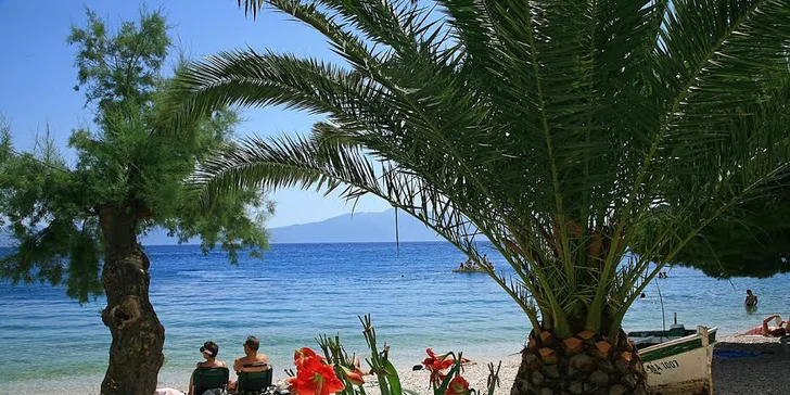 Slnečná dovolenka v Drveniku pre celú rodinu