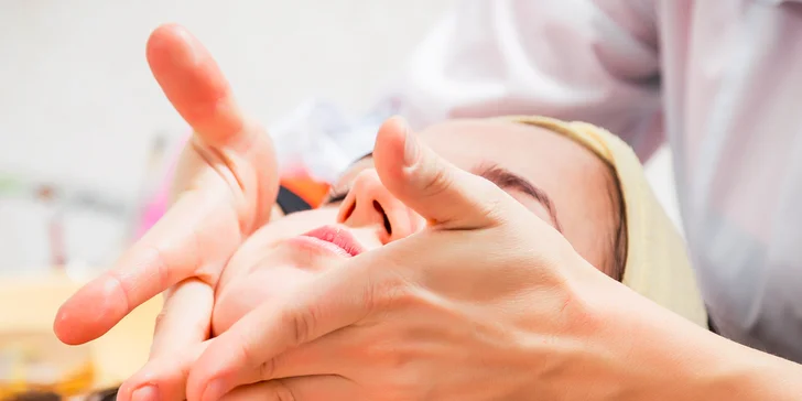 Luxusné ošetrenie pleti zlatom alebo ultrazvukové ošetrenie s kyselinou hyalurónovou