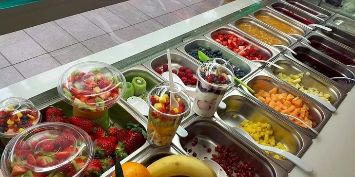 Dajte si FRESH alebo mrazený jogurt JOGO a osviežte sa v letnom počasí