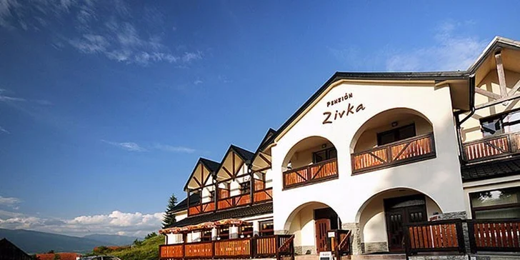 Jarný relax pre dvoch v penzióne Zivka*** na Liptove s výbornou polpenziou a aquaparkom alebo wellness