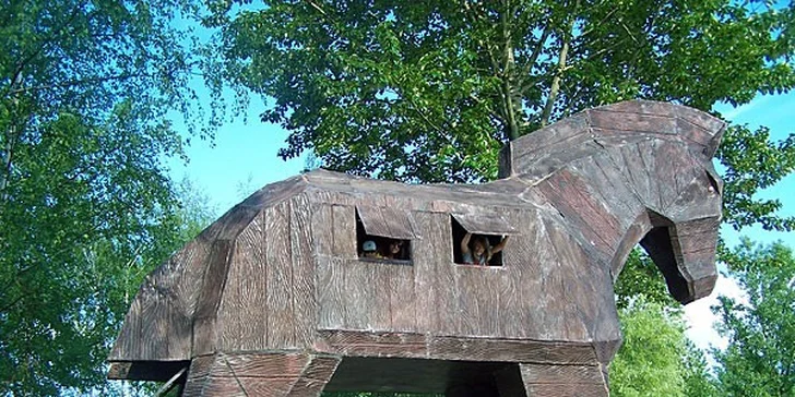 Obľúbený detský tábor Po stopách Tatranských dinosaurov, veľa zážitkov, 3 celodenné výlety a kvalifikovaní animátori!