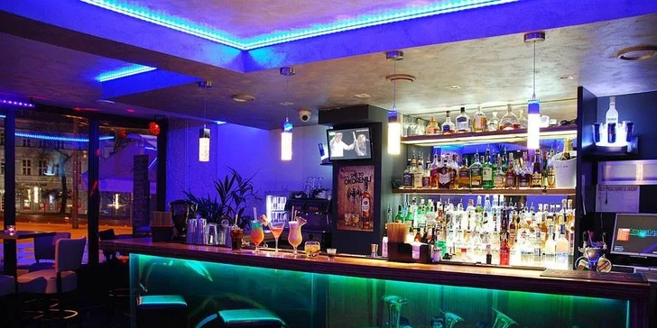 Litrové ALKO drinky, KONZERVA Cafe & Cocktail Bar