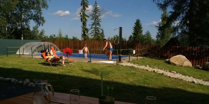 Výhodná príležitosť oddýchnuť si vo Vysokých Tatrách: Pobyt pre dvoch s polpenziou, privátnym wellness a zľavami do aquacentier.