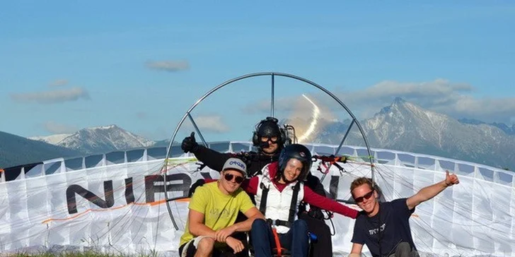 Tandemový motorový paragliding prelet okolo Liptovskej Mary