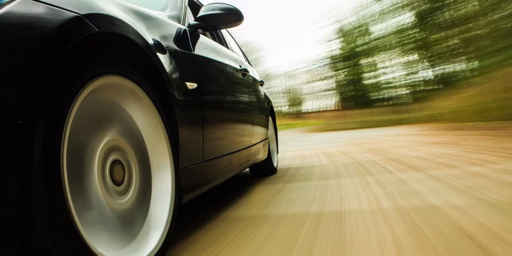 Množstvo programov pre krásne čisté lesklé auto