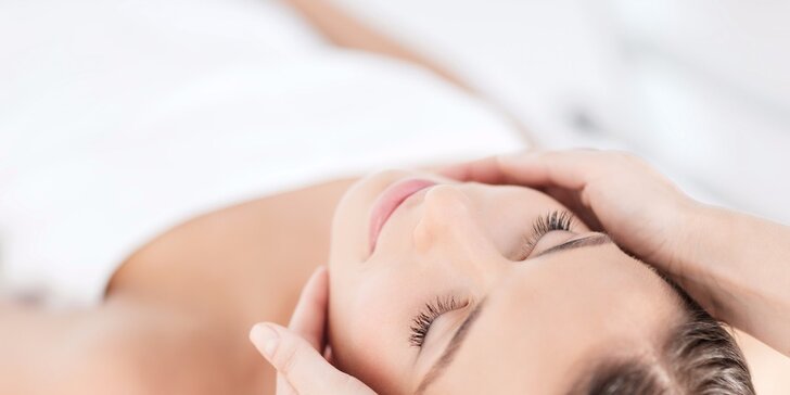 Oddýchnite si s masážou podľa vášho výberu. V ponuke aj medová masáž tváre!
