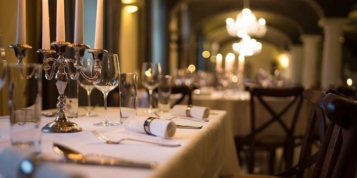 Oslávte promócie honosným obedom! Menu s bravčovou panenkou alebo s pečeným pstruhom