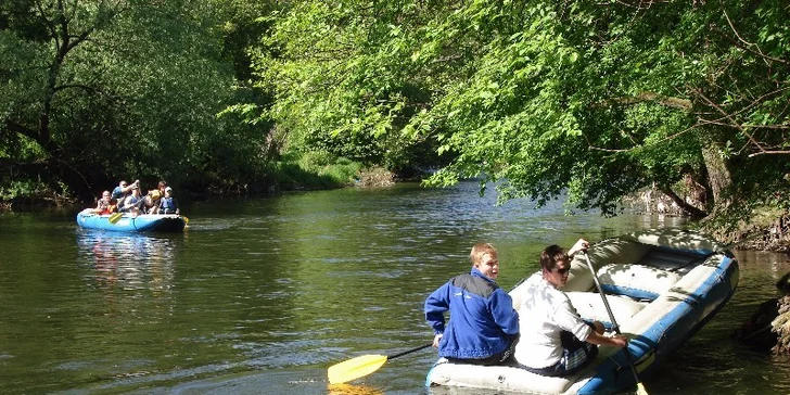 12 kilometrový splav Hrona pre 2, 4 alebo 6 ľudí na rafte alebo kanoe