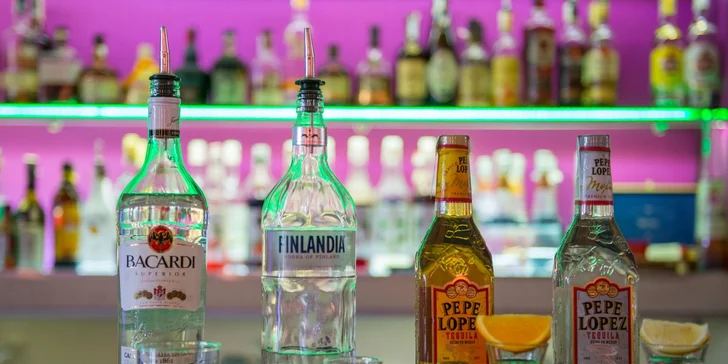 Alko panáky v POLEPOLE caffe & cocktail bar