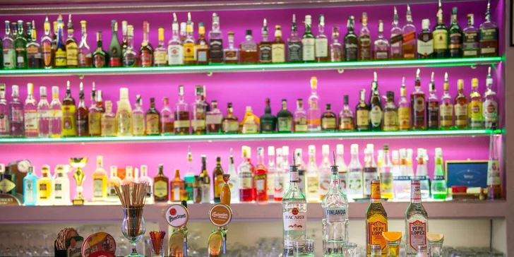 Alko panáky v POLEPOLE caffe & cocktail bar