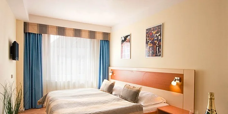 Túlajte sa 3 či 4 dni romantickou Stovežatou! O raňajky a ubytovanie sa postará Hotel Aida****