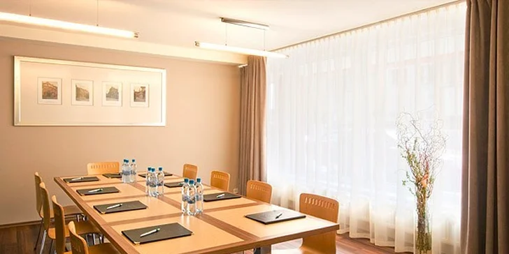 Túlajte sa 3 či 4 dni romantickou Stovežatou! O raňajky a ubytovanie sa postará Hotel Aida****