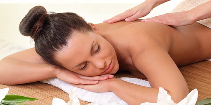 Klasická masáž chrbta a šije alebo relaxačná masáž