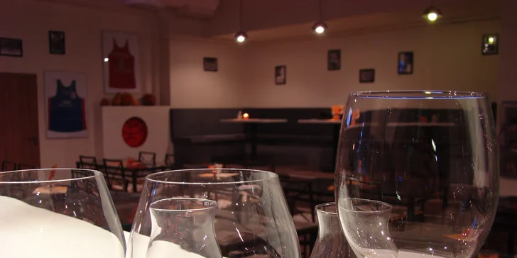 4 druhy domácich hamburgerov plus pivo alebo Kofola