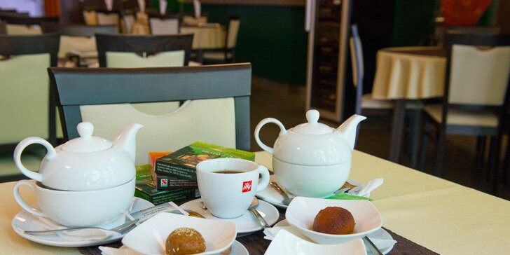 Ayurvédsky čaj či káva s dezertom alebo ľahké letné menu