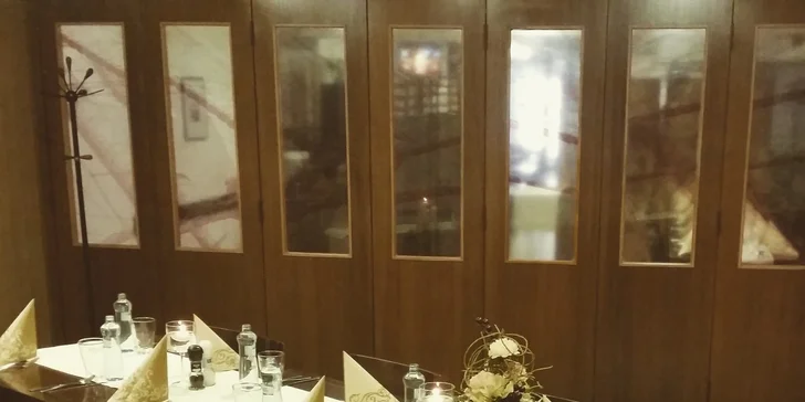 Slávnostné promočné dvojchodové alebo štvorchodové menu a bowling