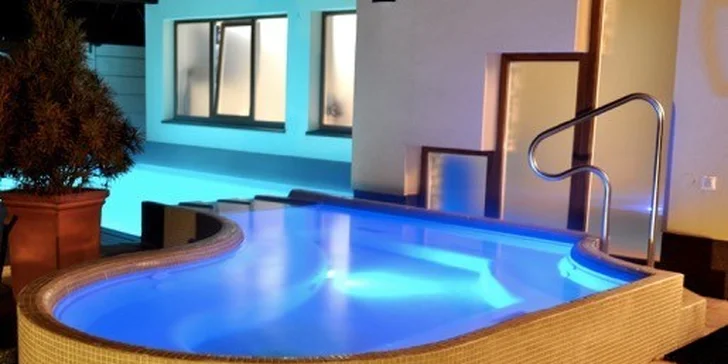 Wellness pobyt v centre kúpeľného mesta s polpenziou, masážou a neobmedzeným wellness