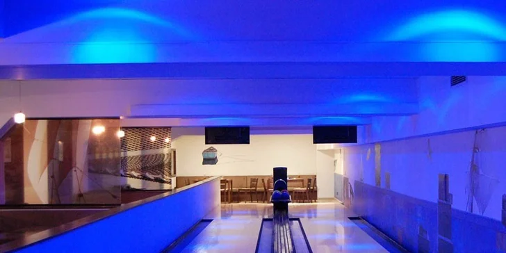 Slávnostné promočné dvojchodové alebo štvorchodové menu a bowling