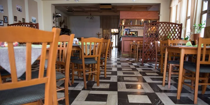 Pizza pre dvoch alebo jedného hladoša. Vyberajte z 11 druhov!