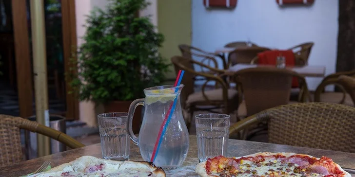 Pizza pre dvoch alebo jedného hladoša + citronáda. Vyberajte z 11 druhov!