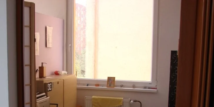 Klasická masáž chrbta, krku a šije alebo bankovanie