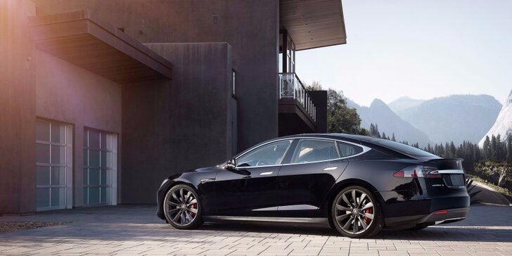 Toto tu ešte nebolo! Zajazdite si na luxusnom elektrickom aute Tesla model S P85+, ktoré vyráža dych vodičom po celom svete!