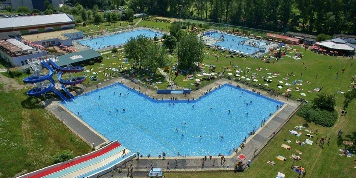 Letná dovolenka v Hoteli Dixon**** s celodennými vstupmi na plážové kúpalisko s Aqua Fun parkom priamo pri hoteli