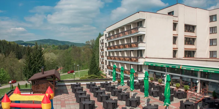 Jesenné pohladenie v kúpeľoch Luhačovice na Morave pre 2 osoby + deti do 6 rokov zdarma