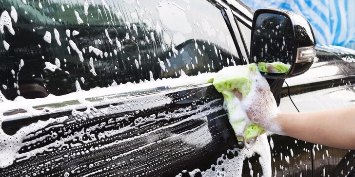 Ručné umytie exteriéru alebo ochrana karosérie vášho auta