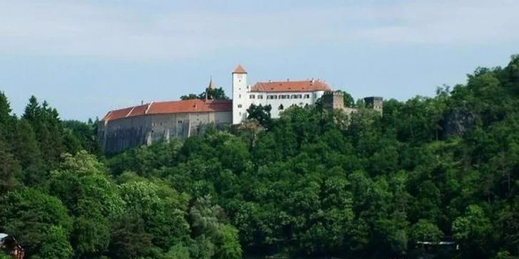 Romantika pri Vranovskej priehrade a zámku