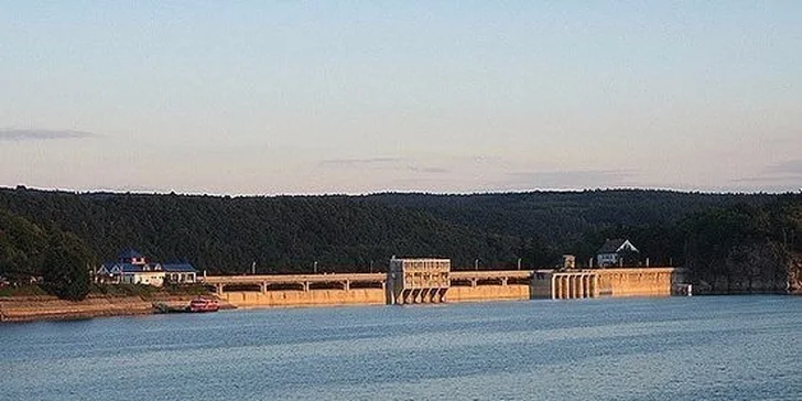 Romantika pri Vranovskej priehrade a zámku