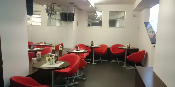 Lahodné palacinky s osviežujúcim nealko mojitom alebo džúsom pre najmenších