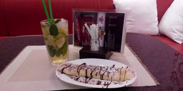 Lahodné palacinky s osviežujúcim nealko mojitom alebo džúsom pre najmenších