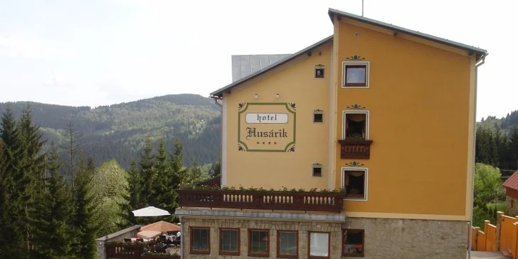 4x čapovaný Plzeň 0,5l a 0,5kg pečeného prasiatka s oblohou