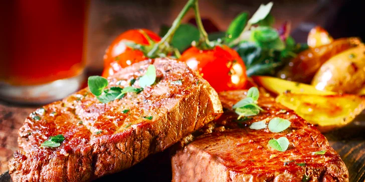 Steak z hovädzej sviečkovice a vychladené pivko