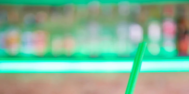 Schlaďte sa vynikajúcimi miešanými alko drinkami alebo osviežujúcimi limonádami v AVE Café!