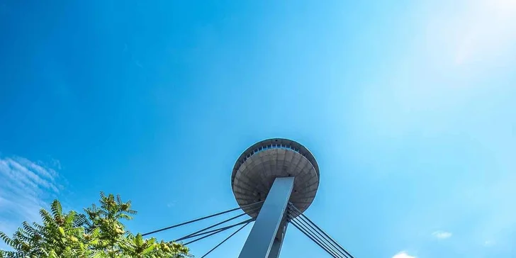 Najkrajší pohľad na Bratislavu z exkluzívnej vyhliadkovej veže UFO watch.taste.groove.