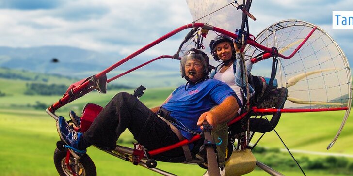 Let v oblakoch v tandeme na motorovej paraglidingovej trojkolke