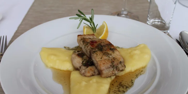Gurmánske špeciality u Veľkého Batu: králičie stehno, hovädzí steak alebo ostriež