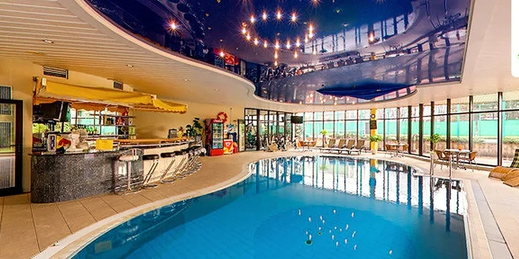 Celodenný vstup alebo permanentka na 5 vstupov do wellness centra hotela Holiday Inn v Bratislave