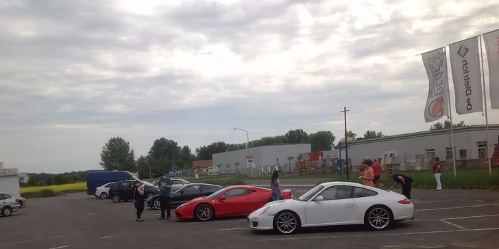 Precíťte dokonalý zážitok z jazdy na Lamborghini či Ferrari!