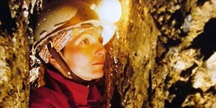 Prechod Malou Stanišovskou jaskynou so skúsenými jaskyniarmi s kompletnou výbavou a inštruktážou