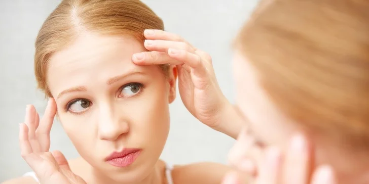 Čistenie pleti Skin Scrubberom so zapracovaním kolagénu a kyseliny hyalurónovej